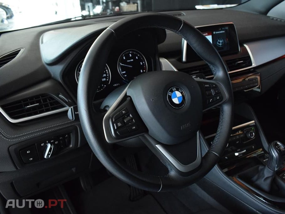 BMW 216 d 7L Line Sport