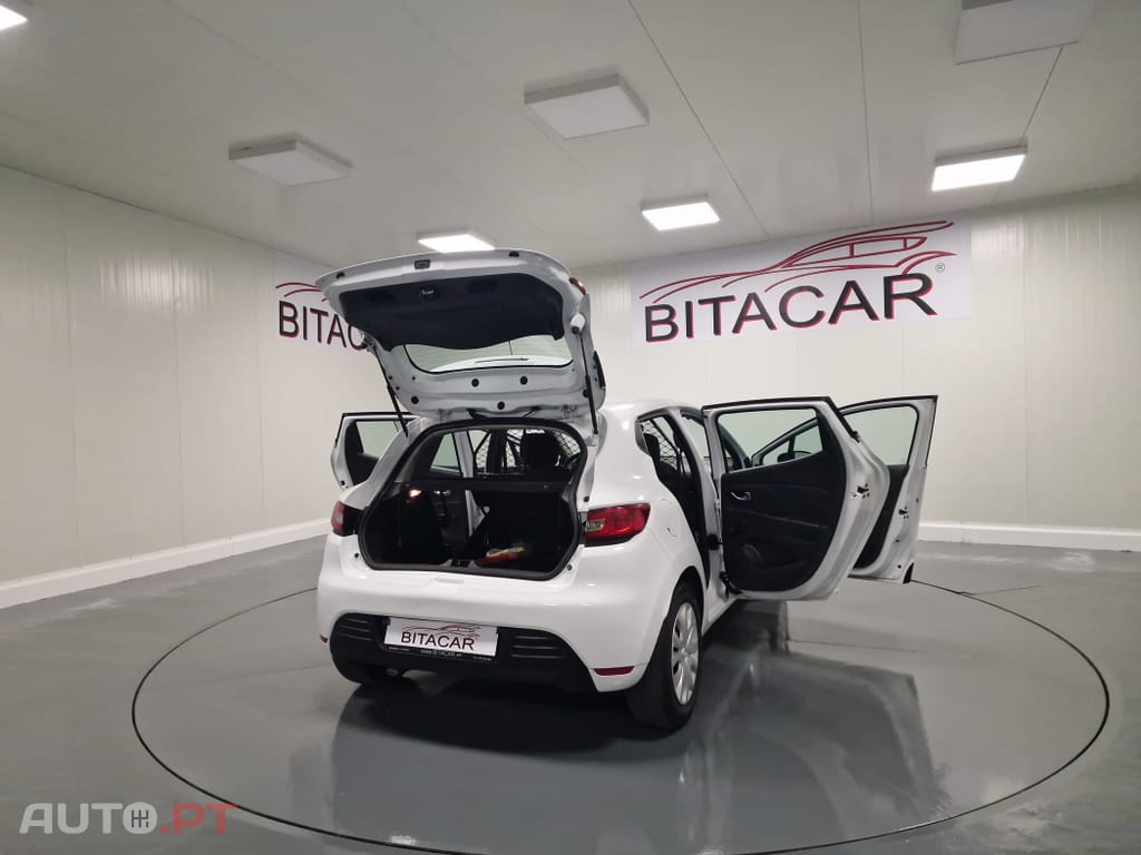 Renault Clio SOCIETE 1.5 DCI ZEN IVA DEDUTÍVEL