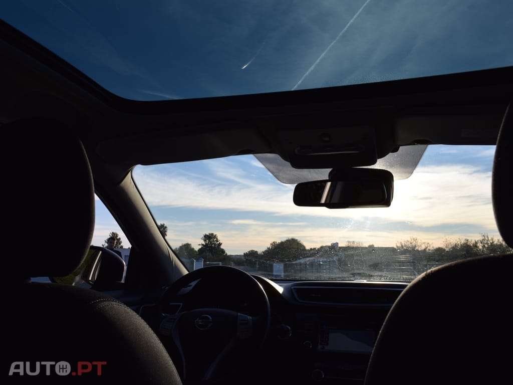 Nissan Qashqai 1.5 dCi N-Connecta J18+Led