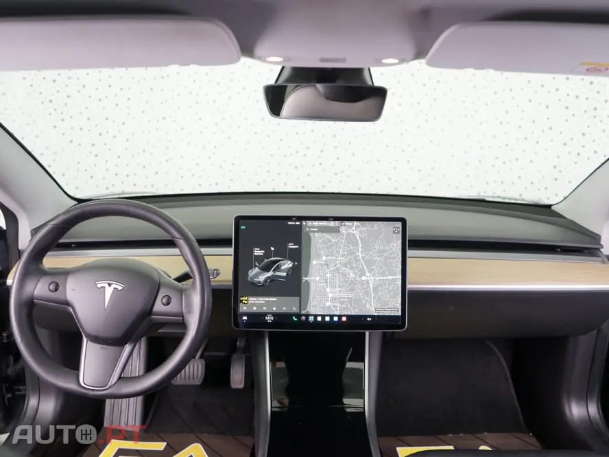 Tesla Model 3 Standard Range Plus RWD