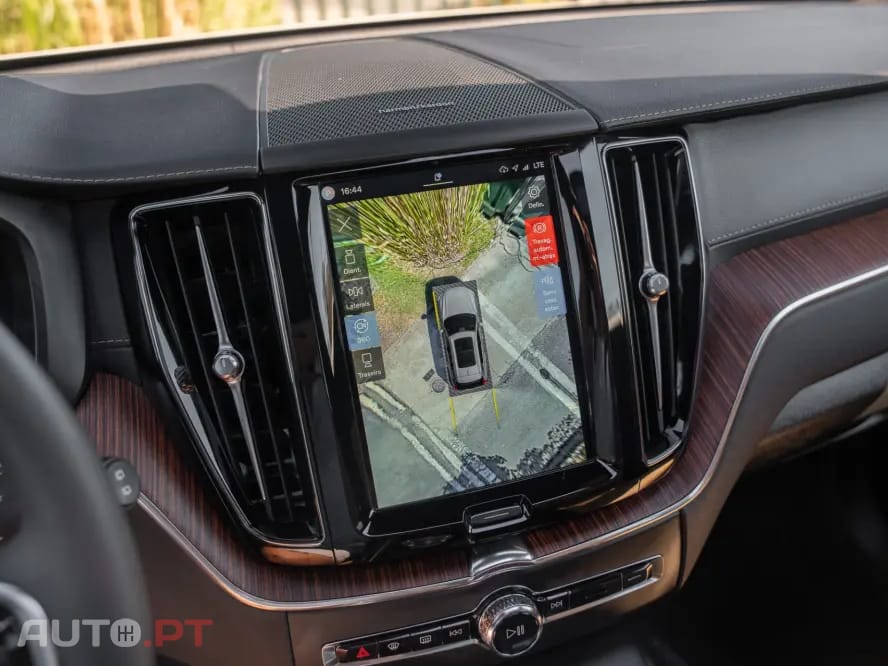 Volvo XC60 T8 AWD Recharge Ultimate Bright