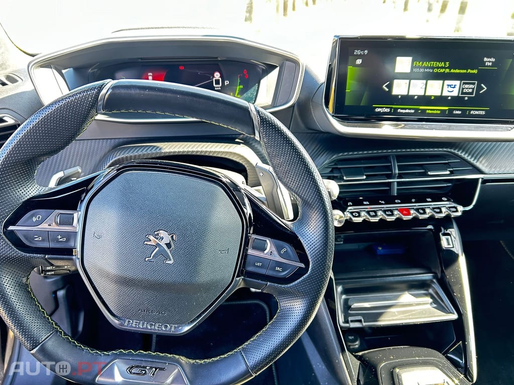 Peugeot 2008 1.2 PureTech GT Pack EAT8