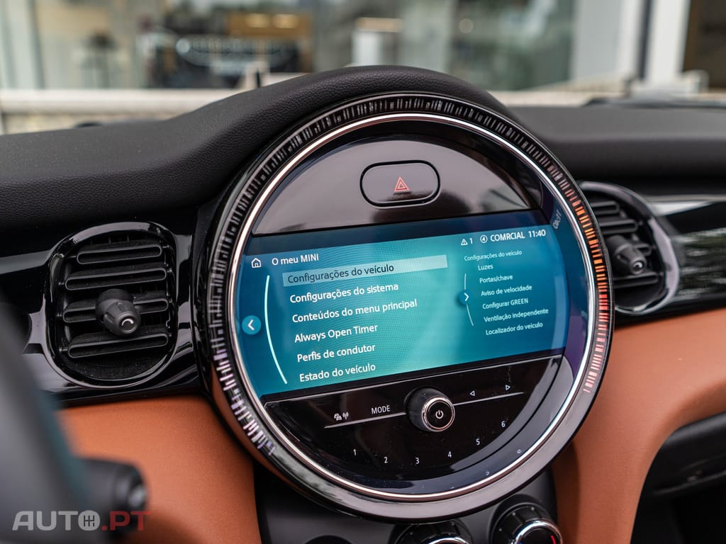 MINI Cabrio Cooper Premium Extra JCW Auto