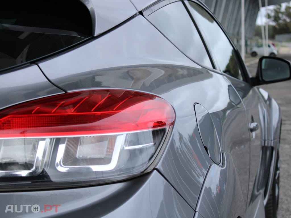 Renault Mégane Coupe RS 265 TCe