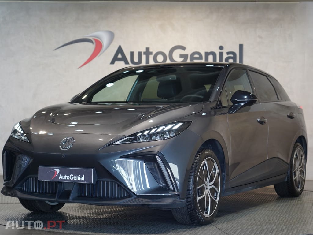 MG MG4 64 kWh Luxury