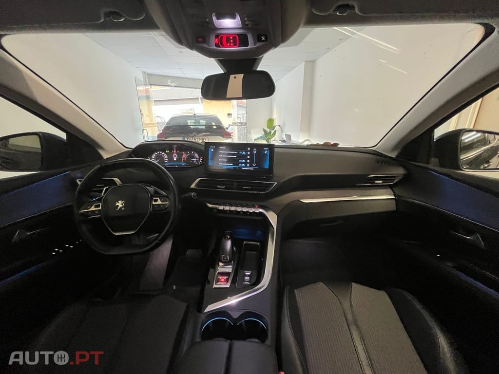 Peugeot 3008 1.5 BlueHDi Allure Pack EAT8