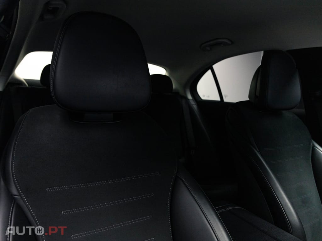 Mercedes-Benz C 220 d AMG Line