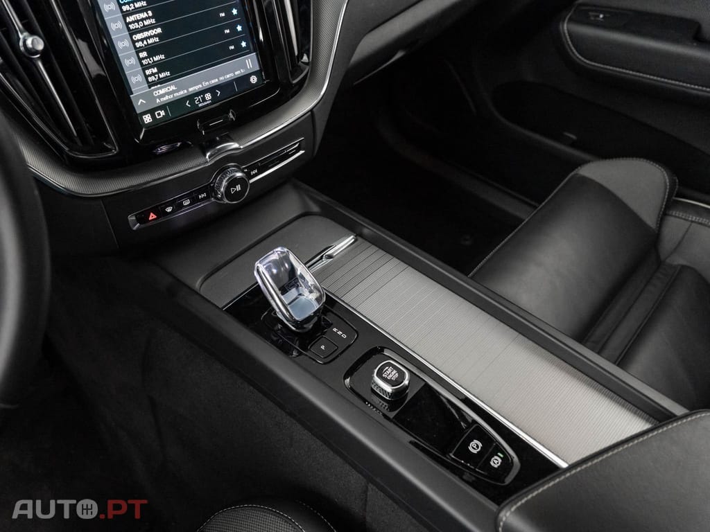 Volvo XC60 2.0 T6 PHEV Black Edition AWD