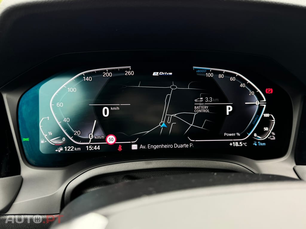 BMW 320 e Touring Auto