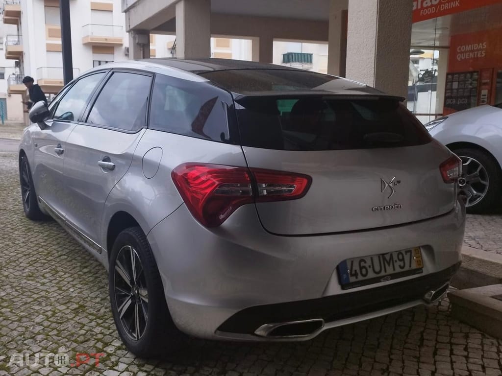 Citroen DS5 2.0 HDi Hybrid4 So Chic CMP6