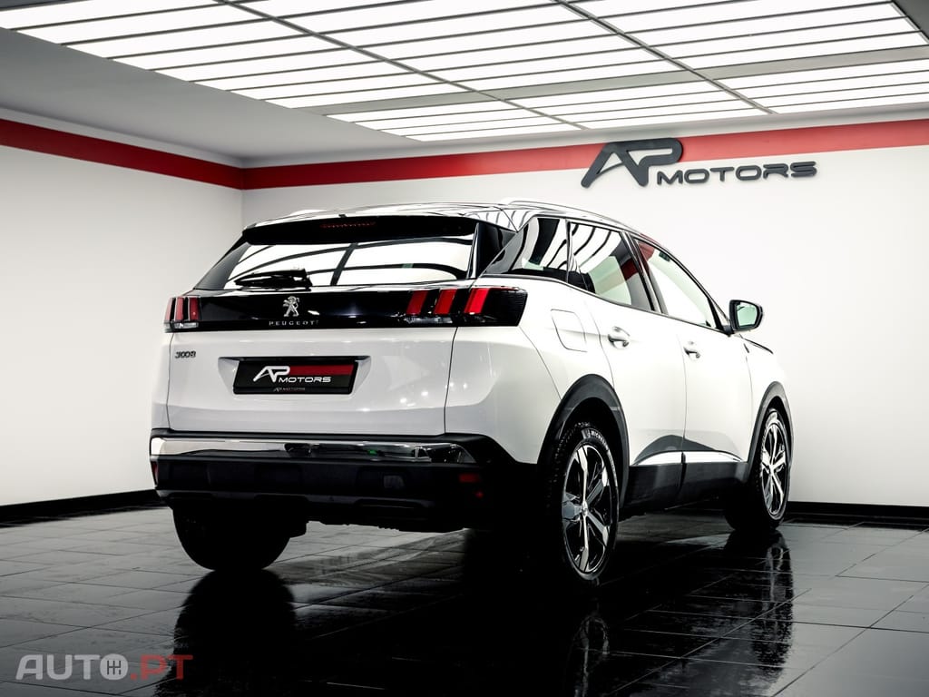 Peugeot 3008 1.5 BlueHDi Crossway EAT8