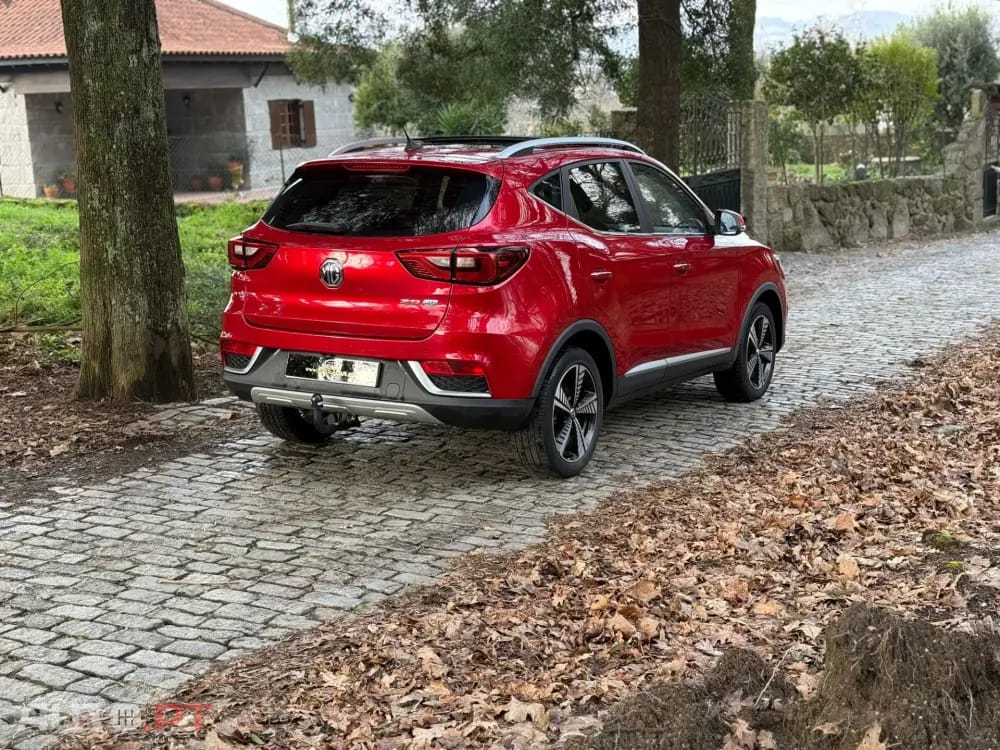 MG ZS Outro