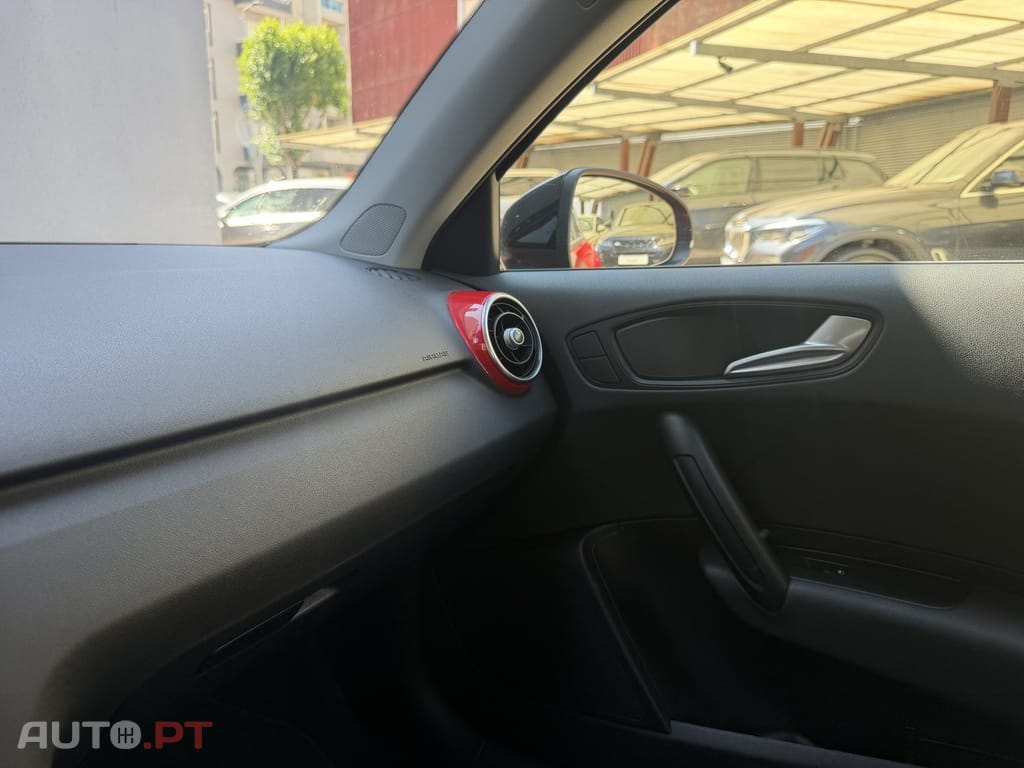 Audi A1 1.6 TDI S-line — fotografia 30