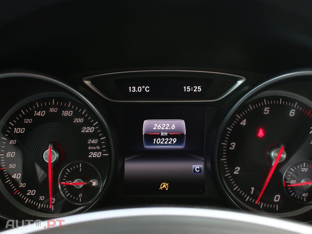 Mercedes-Benz CLA 180 AMG Line