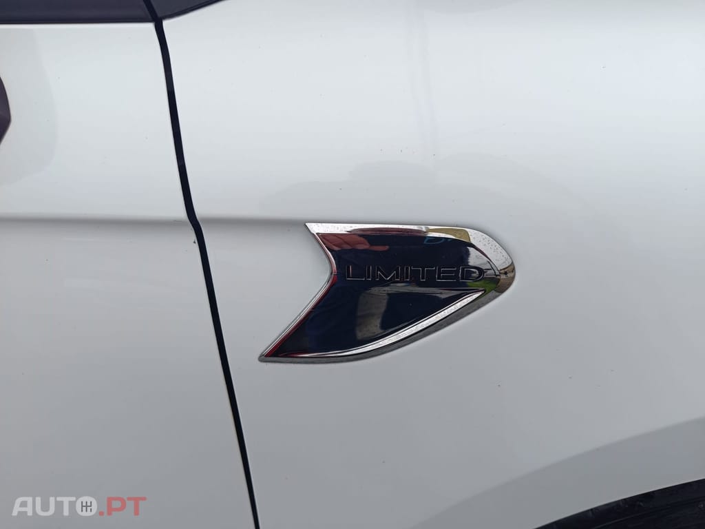 Renault Clio 1.0 TCe Limited Bi-Fuel