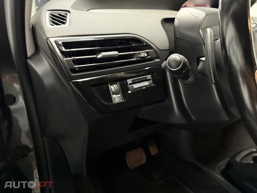 Citroen Grand C4 SpaceTourer BlueHDi 130 Stop&Start EAT8 SHINE