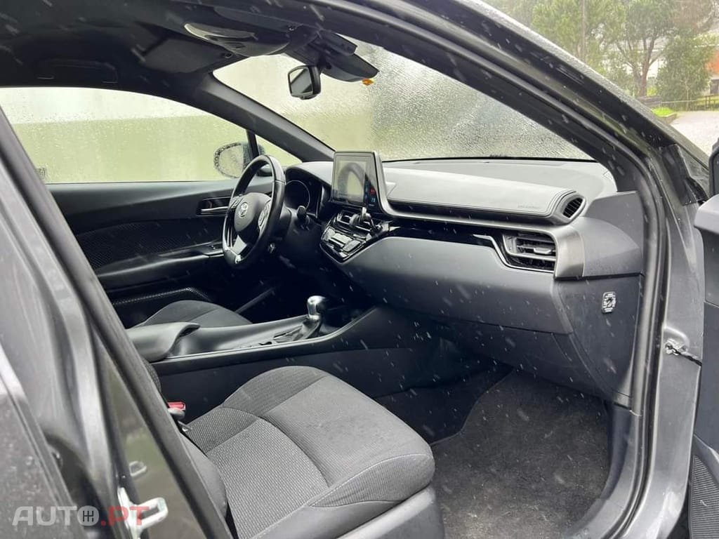 Toyota C-HR 1.8 Hybrid Comfort