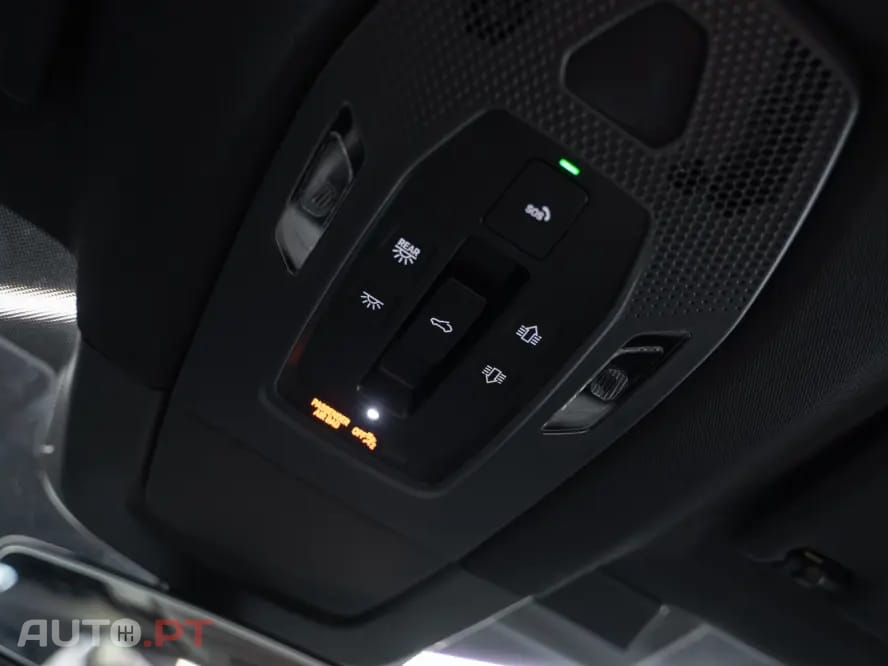 Porsche Macan Electric