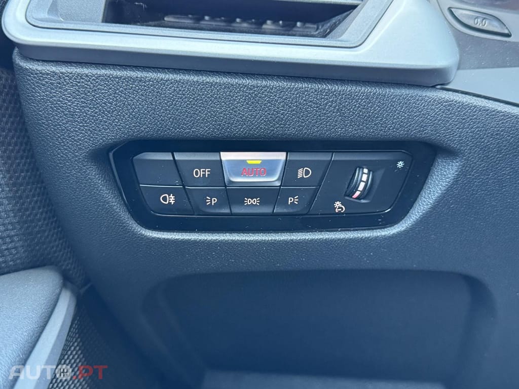 BMW 318 d Touring Line Sport