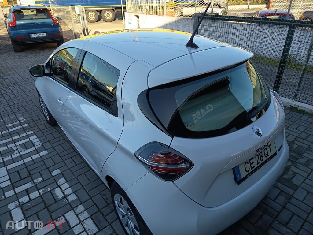Renault Zoe (c/ Bateria) EV 50 110hp Equilibre