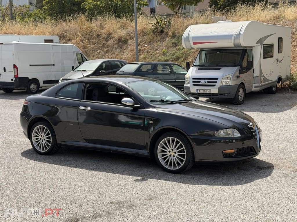 Alfa Romeo GT JTD