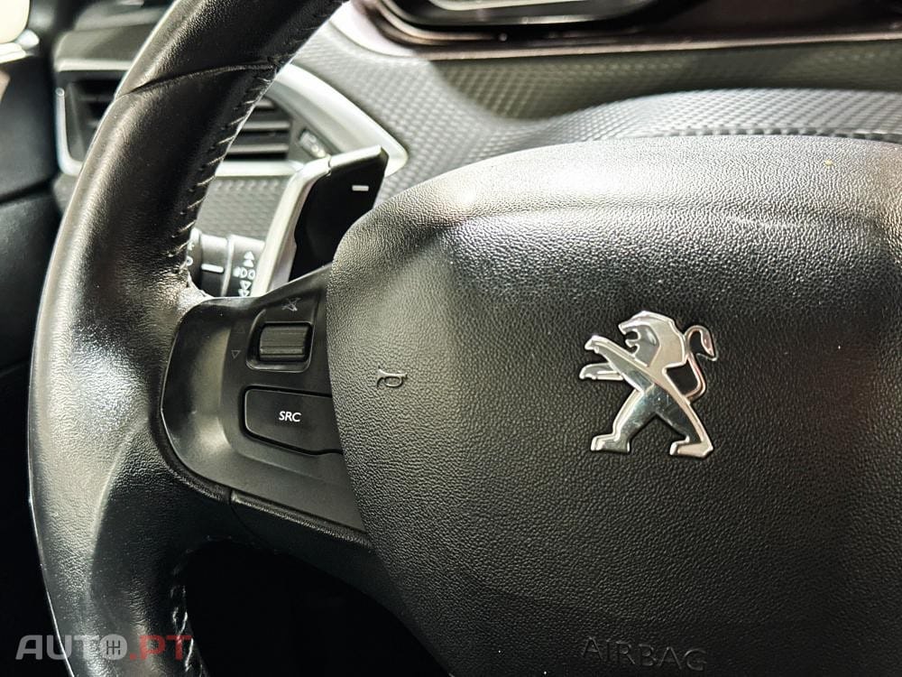 Peugeot 2008 1.6 e-HDi Allure 2-Tronic