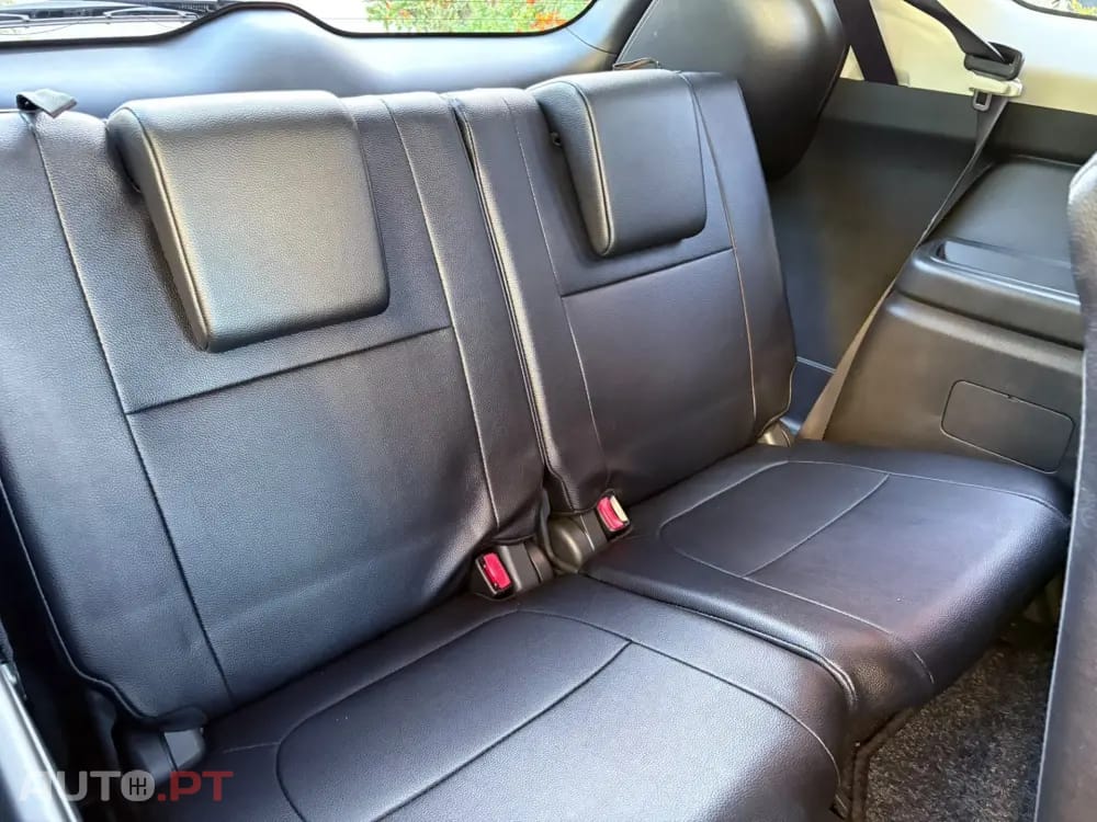 Mitsubishi Outlander 2.2 DI-D Instyle Navi