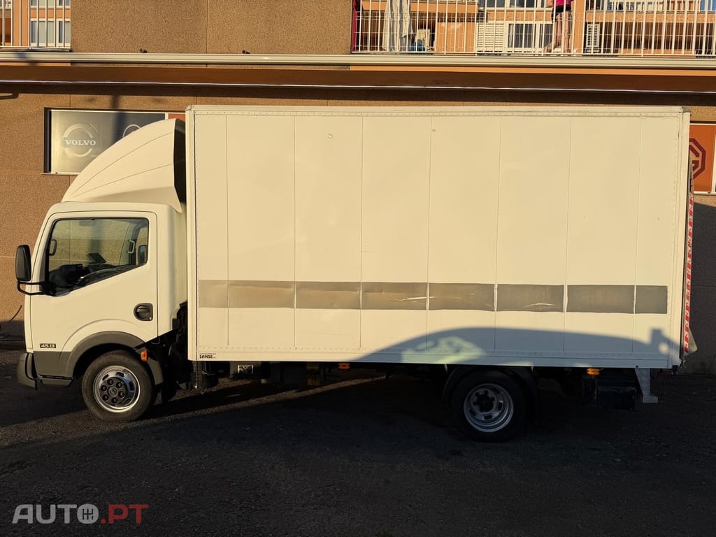Nissan Cabstar 2.5 dCi 35.15/3 CD Comfort