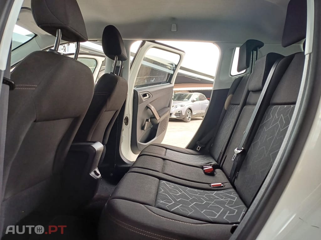 Peugeot 2008 1.2 PureTech Allure