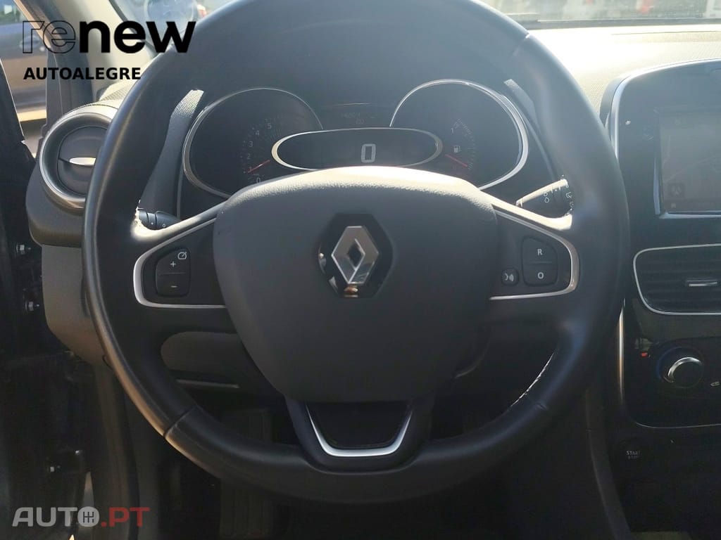Renault Clio Sport Tourer Limited Tce