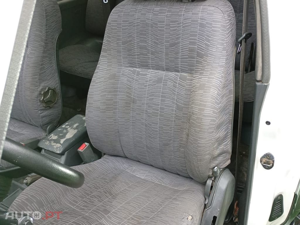 Mitsubishi Pajero 2.5 TDi GLS