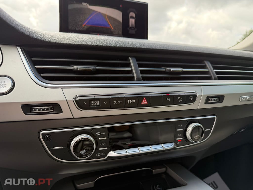 Audi Q7 3.0 TDI quattro tiptronic 7L