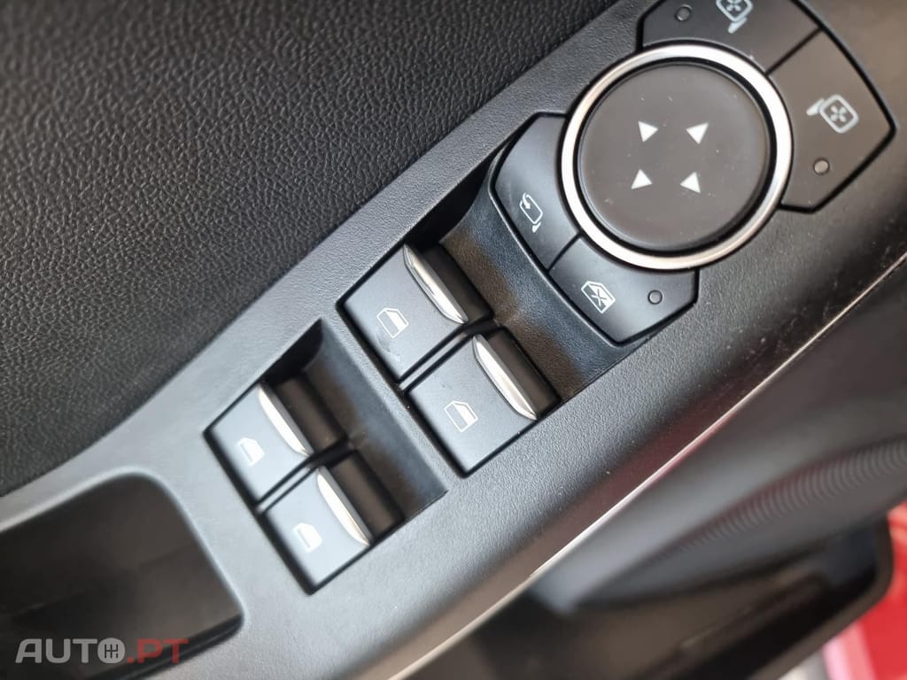 Ford Puma 1.0 EcoBoost MHEV ST-Line — fotografia 17