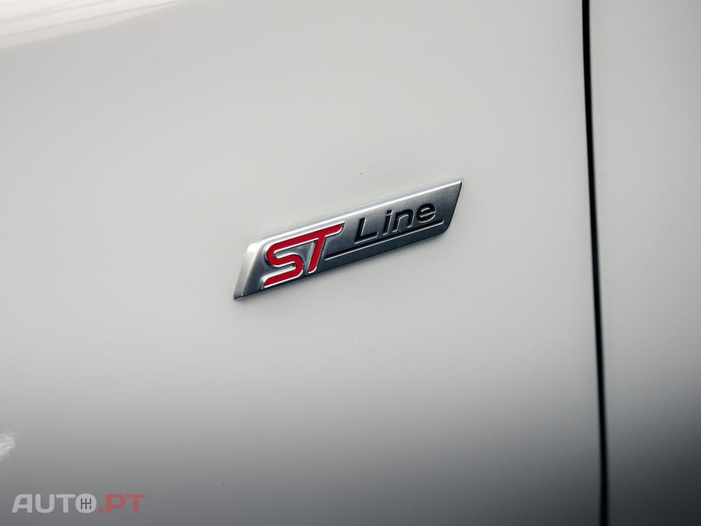 Ford Puma 1.0 EcoBoost MHEV ST-Line