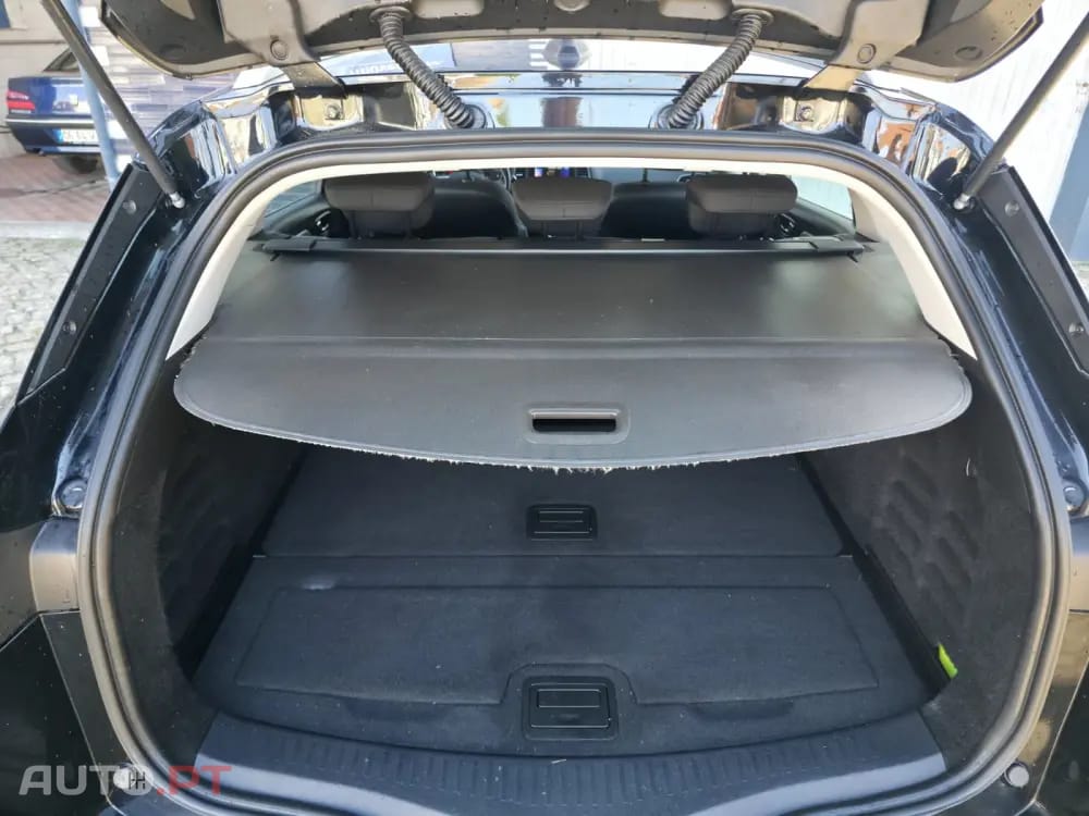 Renault Mégane Sport Tourer 1.5 Blue dCi Limited EDC