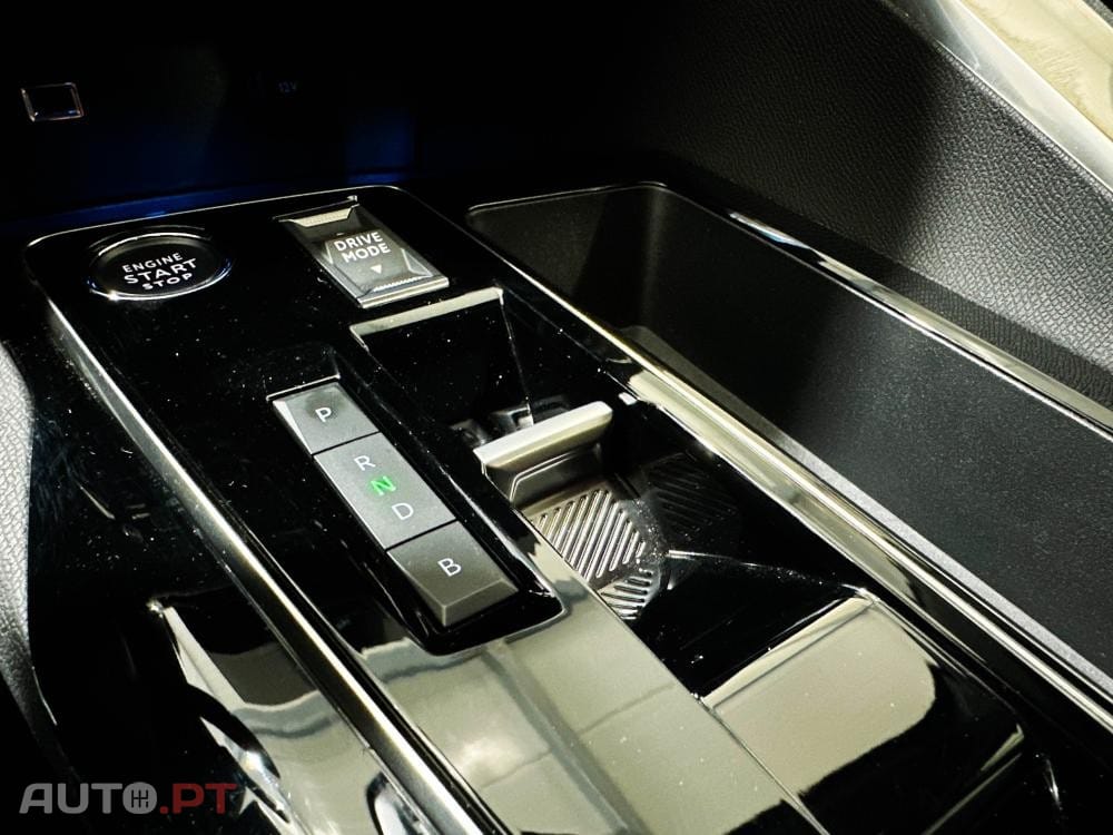 Peugeot 3008 1.6 Hybrid GT Pack e-EAT8