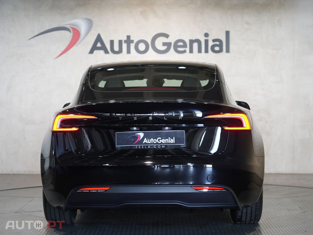 Tesla Model 3 Tração Traseira