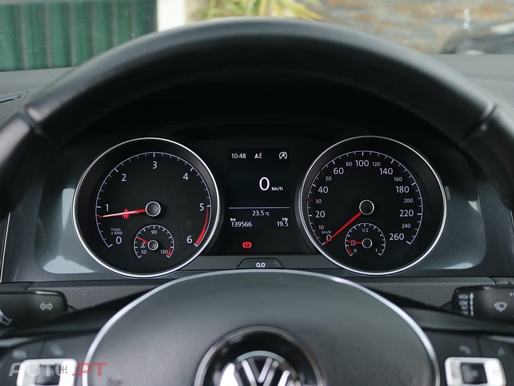 Volkswagen Golf 1.6 TDI Highline