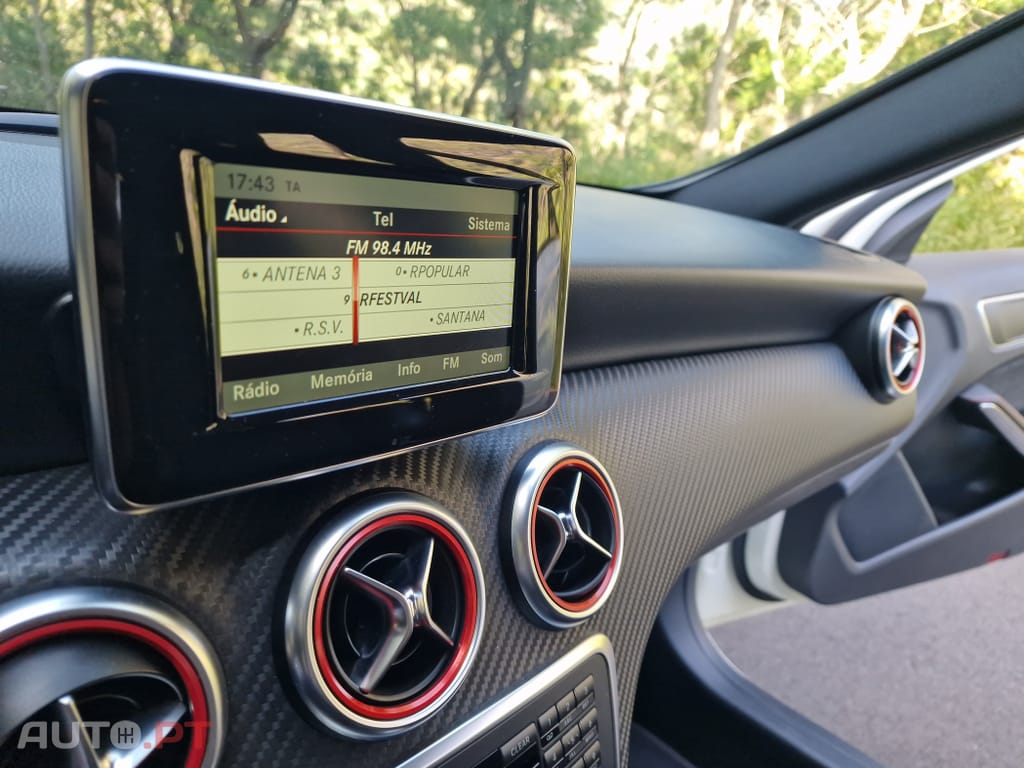 Mercedes-Benz A 180 d AMG Line