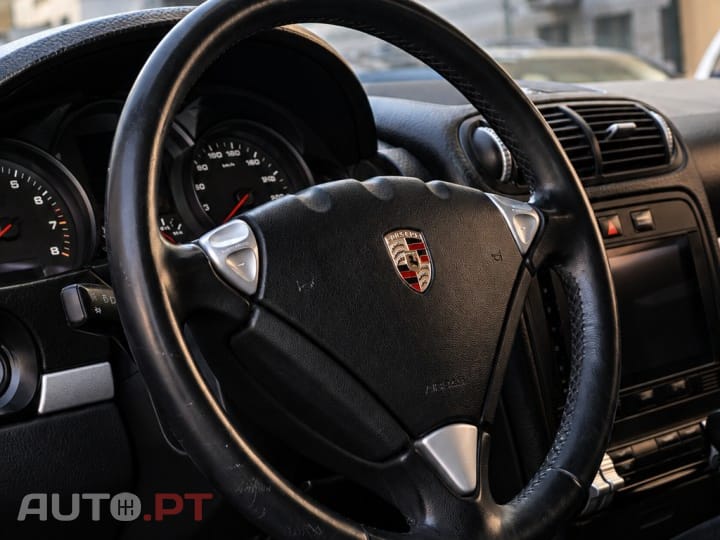 Porsche Cayenne Tiptronic