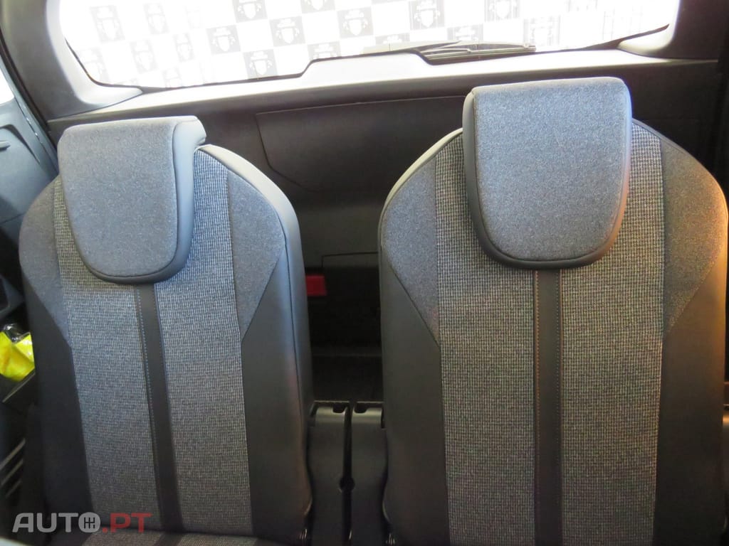 Peugeot 5008 1.5 BlueHDi Allure