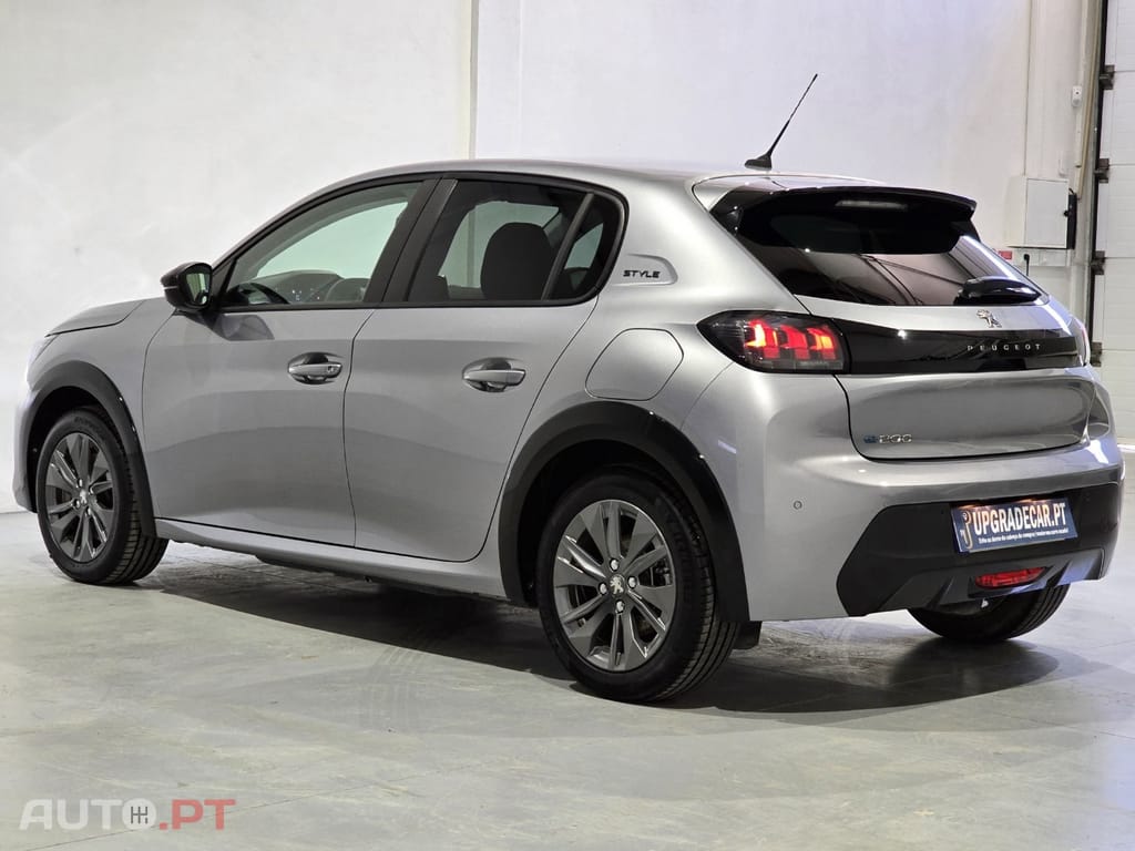 Peugeot E-208 50 kWh Allure