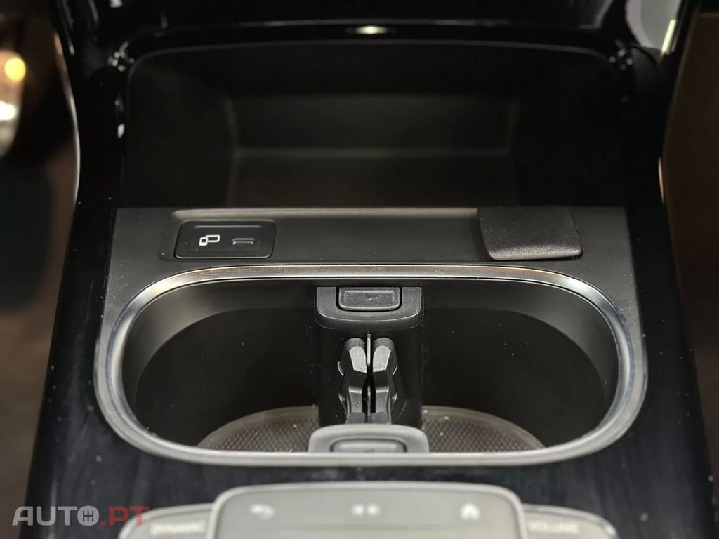 Mercedes-Benz CLA 250 e Shooting Brake AMG Line