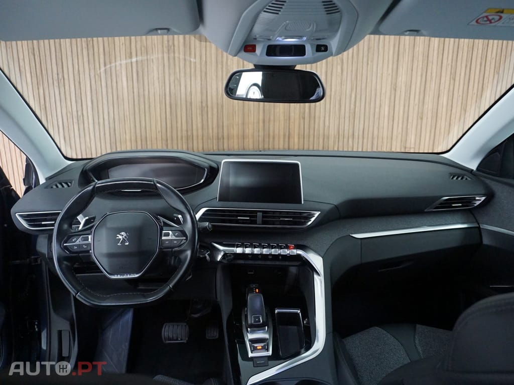 Peugeot 5008 1.2 PureTech Allure EAT8