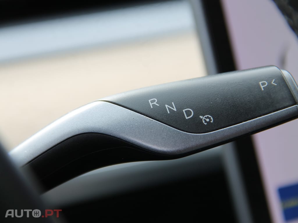 Tesla Model 3 Long-Range Dual Motor AWD