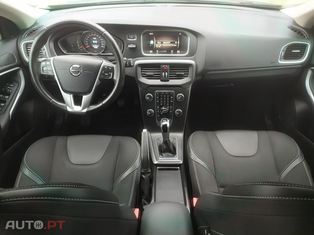 Volvo V40 2.0 D3 Momentum