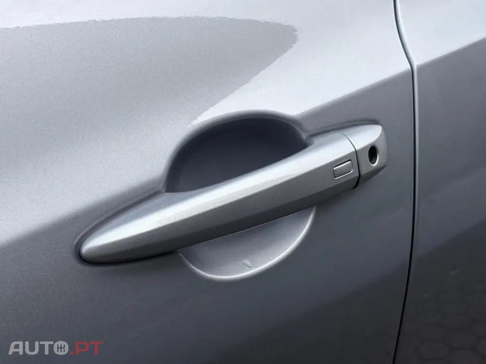 Nissan Juke 1.6 Hybrid N-Connecta