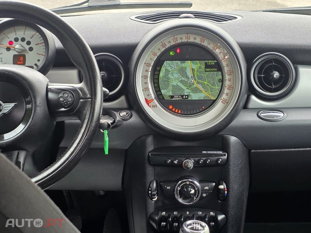 MINI Cooper Cooper D