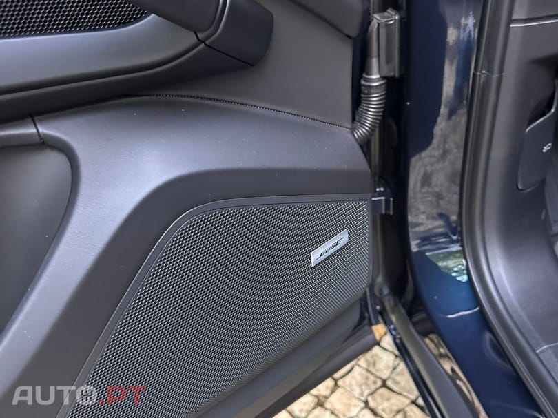 Porsche Macan Electric Turbo