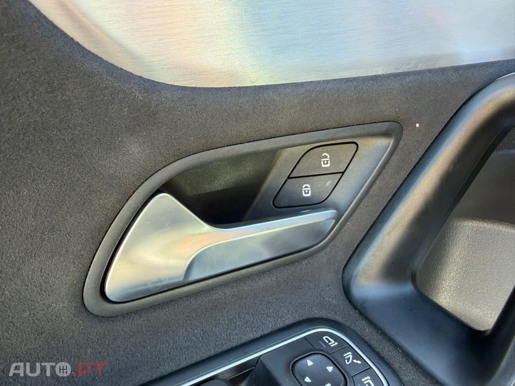 Mercedes-Benz A 35 AMG A35 S